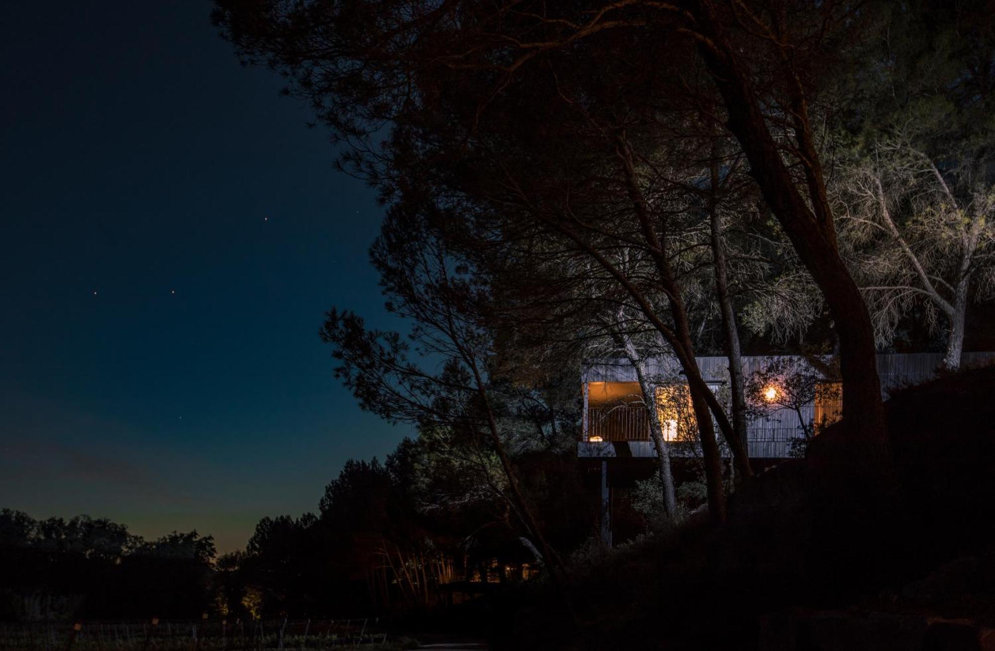 Les Cabanes De L'Oller Del Mas Manresa Exterior foto